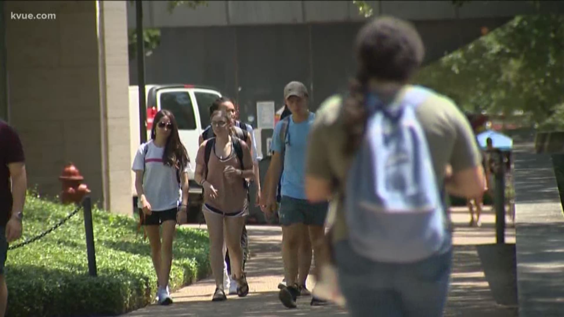 UT's police department sent out its first "UTPD Alert" to students after a robbery near campus.