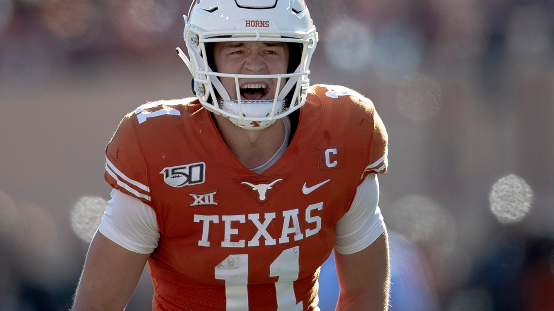 Texas' Keaontay Ingram (26) runs for a touchdown against Kansas State  during the second half of an NCAA college football game in Austin, Texas,  Saturday, Nov. 9, 2019. (AP Photo/Chuck Burton Stock