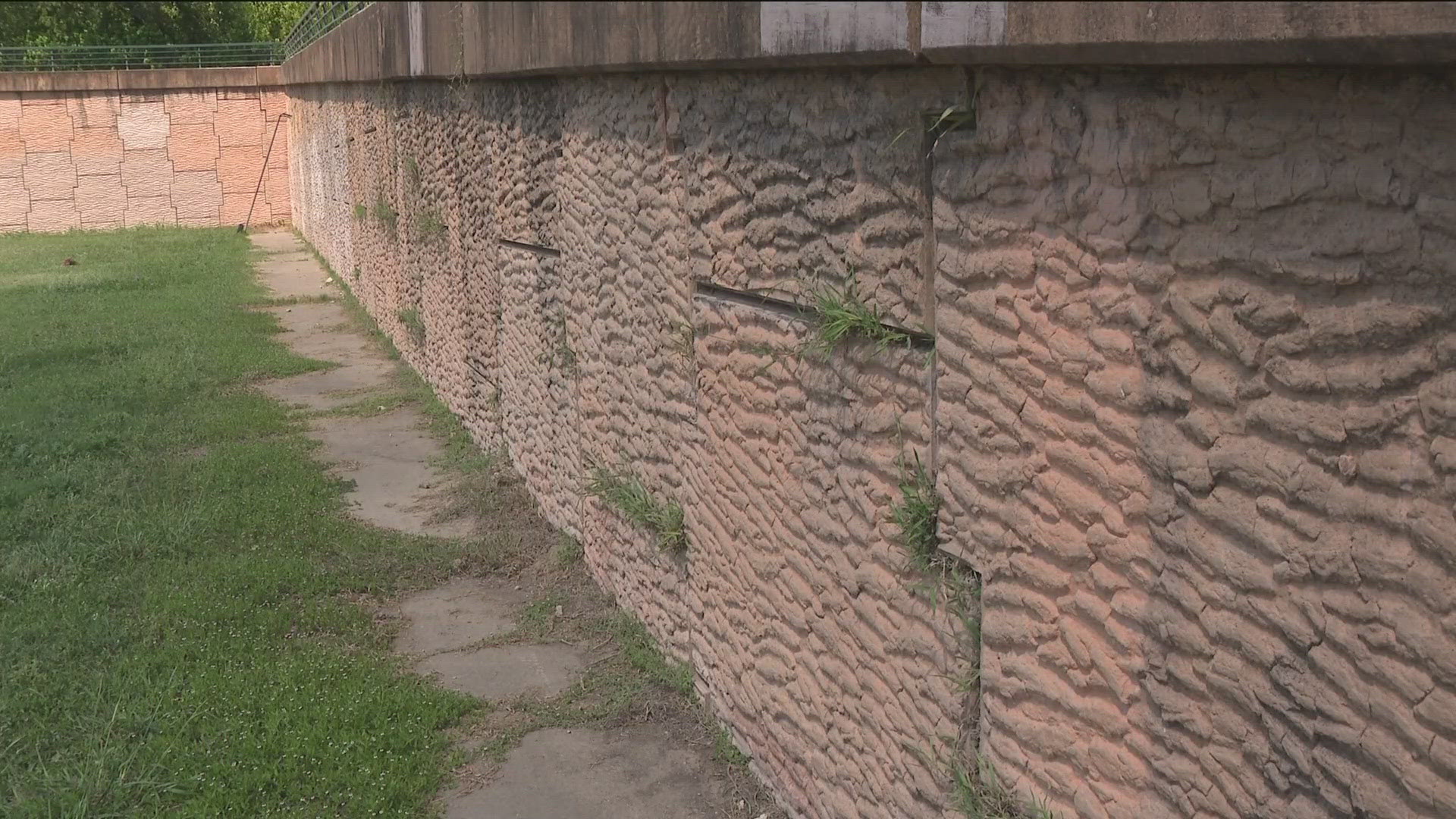 Crews started breaking down boulders at the Old Lampasas Dam on Monday, and the work could be a bit noisy for the next few days.