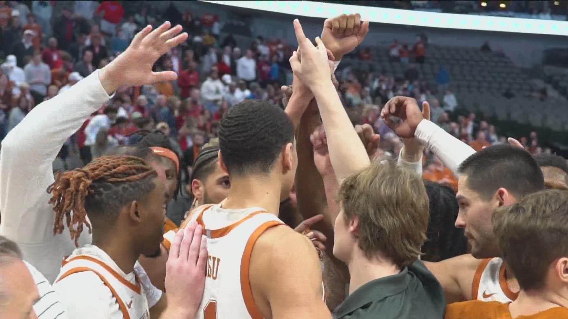 Carr Helps No. 7 Texas Beat Stanford 72-62 | Kvue.com