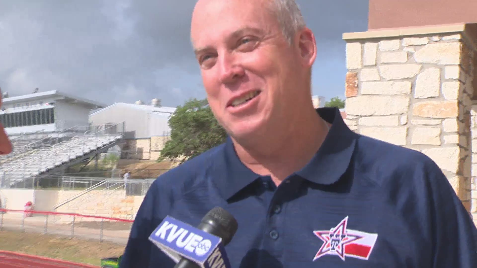 KVUE's Shawn Clynch talks with Wimberley coach Doug Warren about the upcoming season