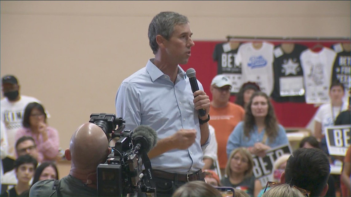 Texas gubernatorial candidate Beto O'Rourke rallies in Austin