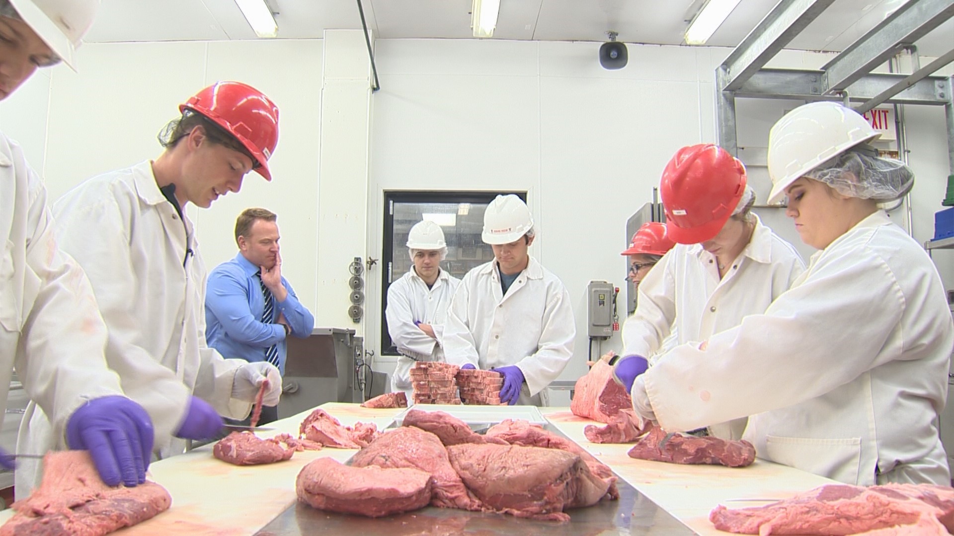 Butcher class at Florence HS teaching students how to cut and sell meat