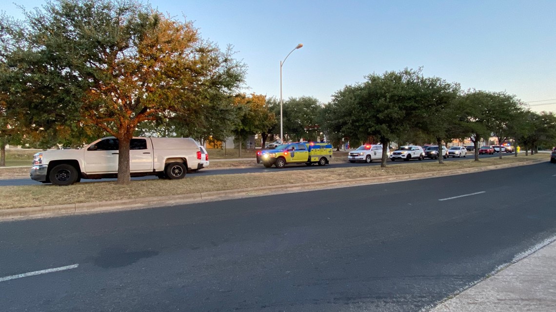 Suspect In Custody After Incident At Apartment Complex Near Southwest Austin Middle School 4431
