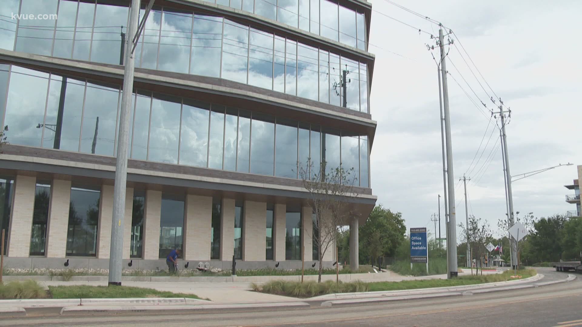 An e-commerce giant has signed one of the biggest office leases in the Austin area this year.