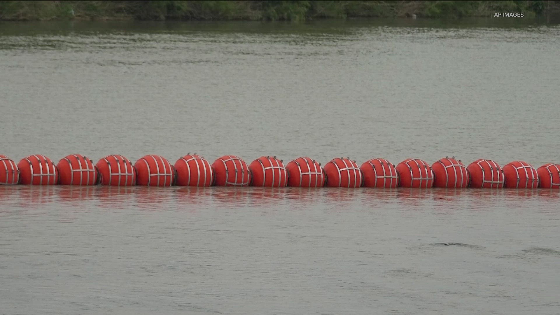 DOJ threatens to sue Texas over floating barriers in Rio Grande | kvue.com