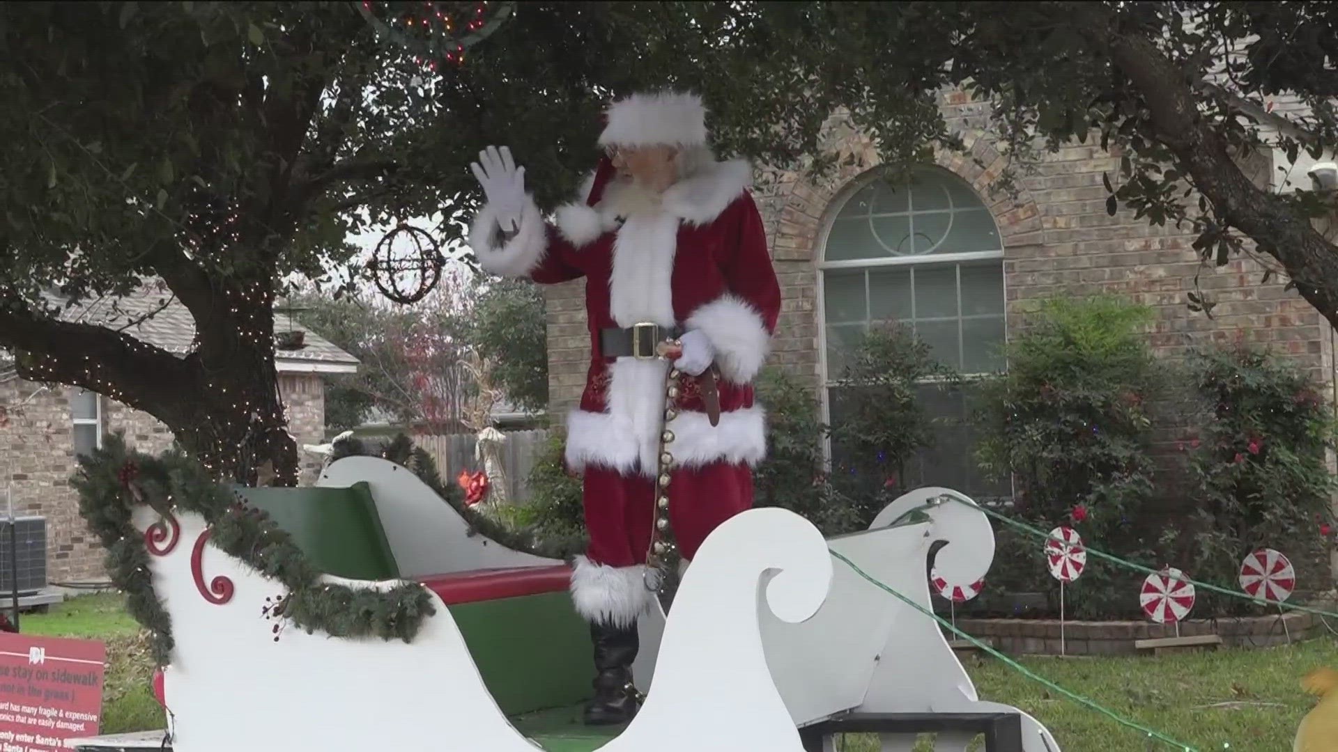 For more than 10 years, a Pflugerville couple has been turning their front yard into a little North Pole in Central Texas.