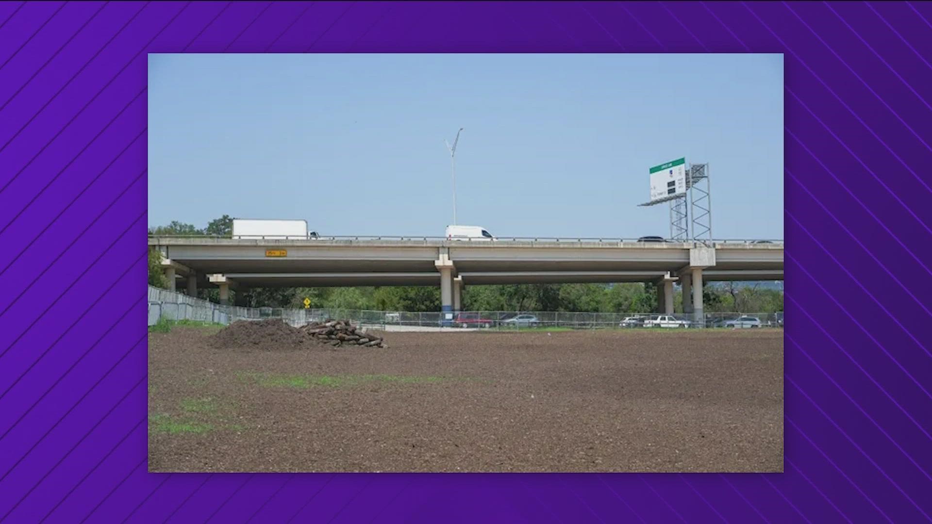 The City has laid a new layer of mulch over Butler Landfill at Zilker Park.