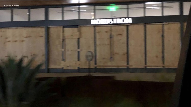 Some Domain stores boarding up after several businesses looted across Austin  