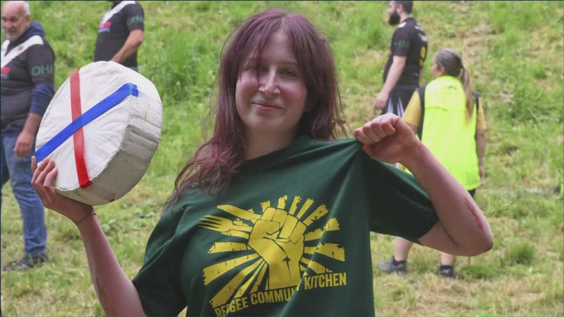 PHOTOS: Cooper’s Hill cheese-rolling race returns in 2025 | kvue.com