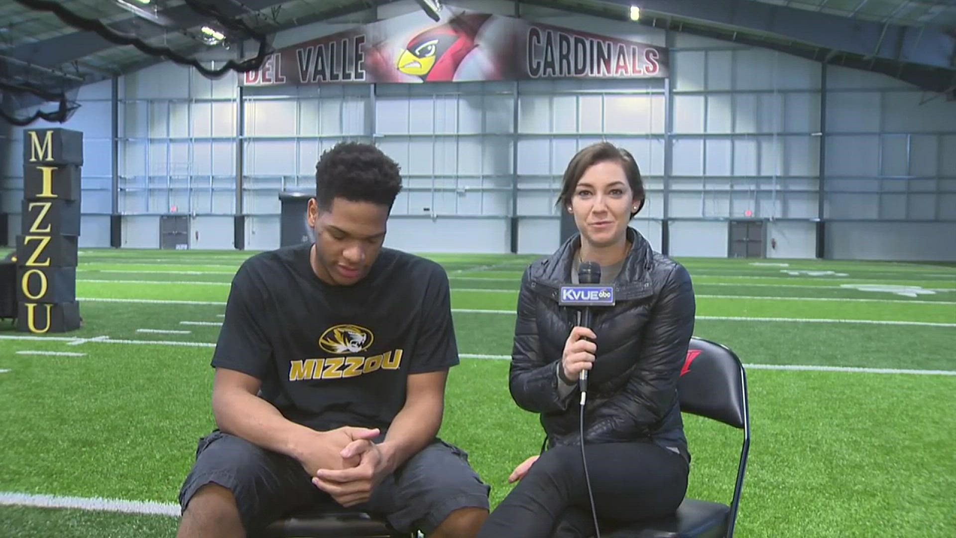 Del Valle's Cameron Wilkins talks about signing with Missouri with KVUE's Stacy Slayden