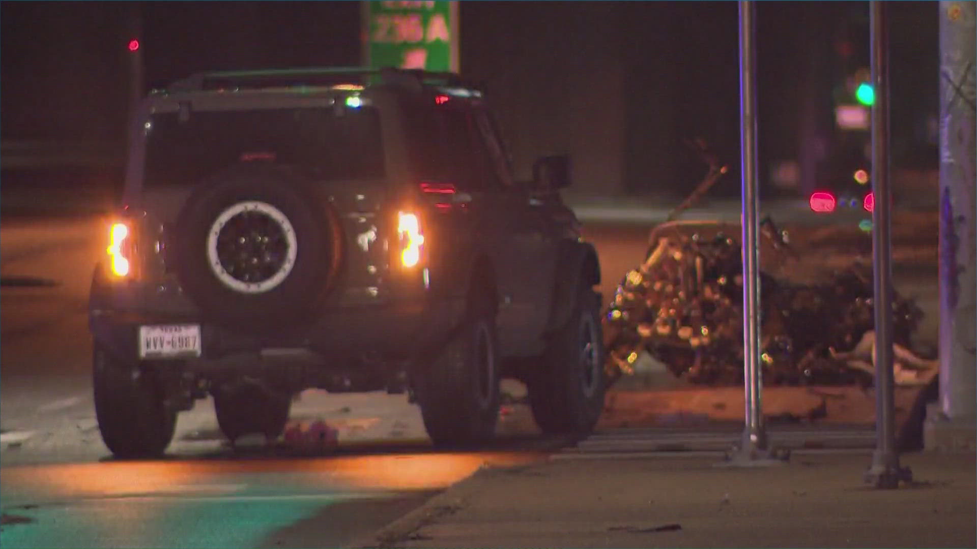 Motorcyclist killed in crash on I-35 service road in Central Austin ...