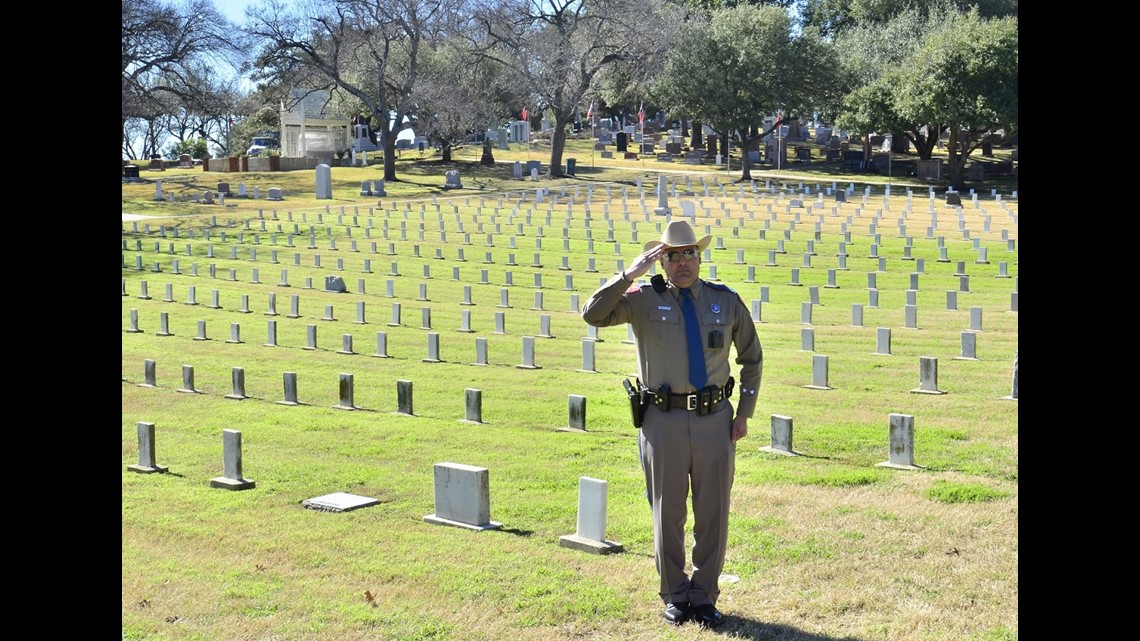 Military flyover takes place during Richard Overton’s funeral at Texas