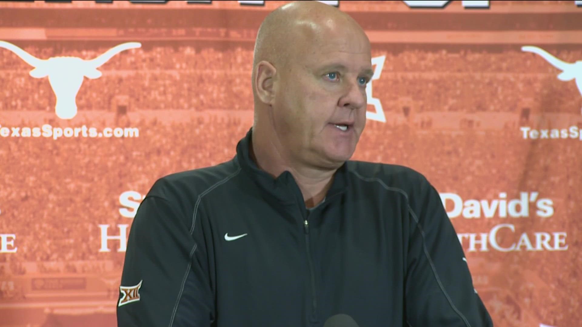 Texas volleyball hopes to set attendance world record