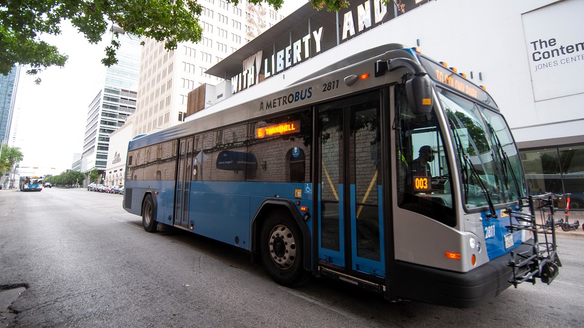 CapMetro Bus Hits Pedestrian In North Austin, Officials Confirm | Kvue.com