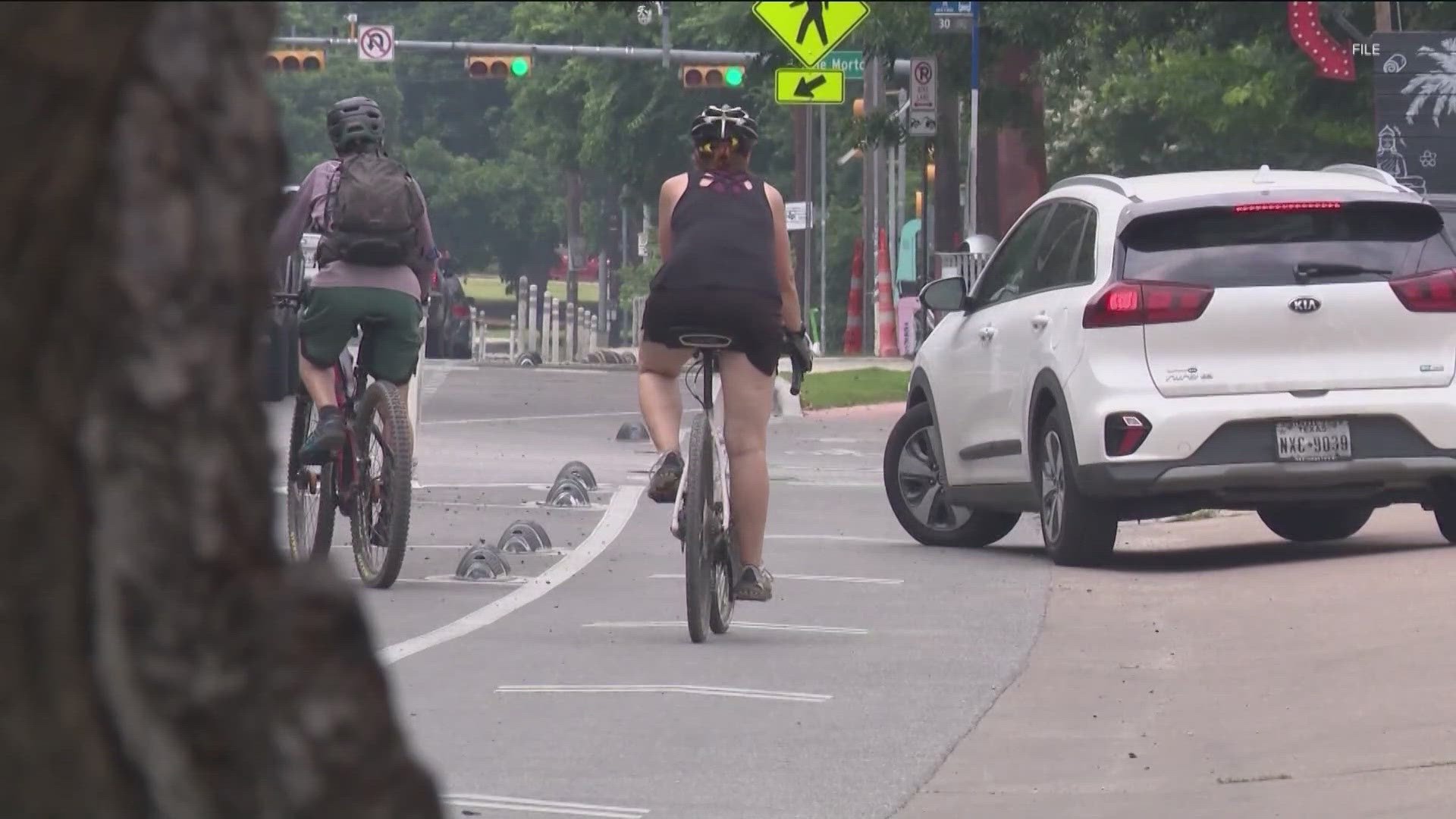 New parking rules are now being enforced by fines in Austin.