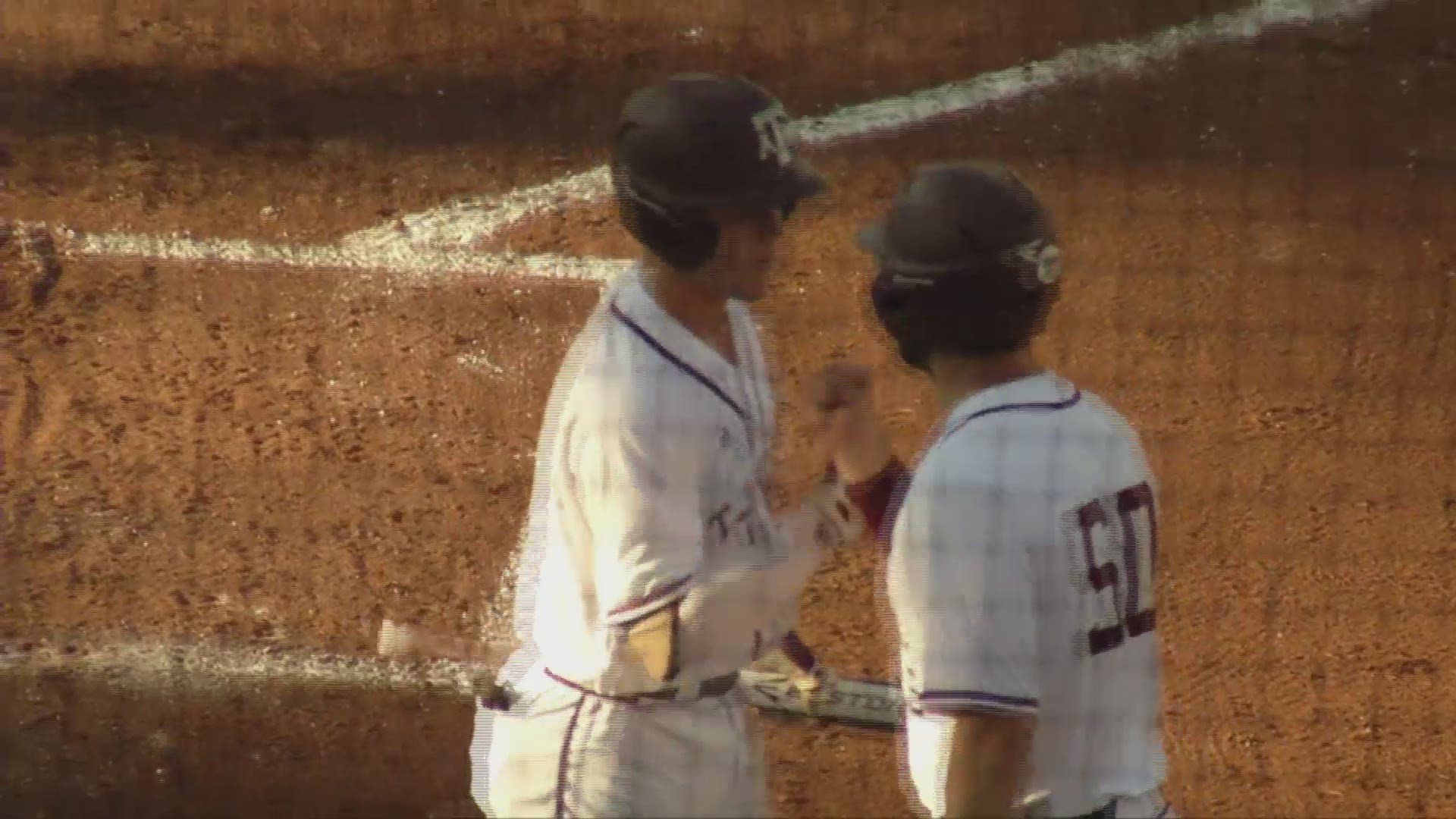 Texas and Texas A&M played baseball in College Station on Tuesday with the Aggies getting the 6-5 win.