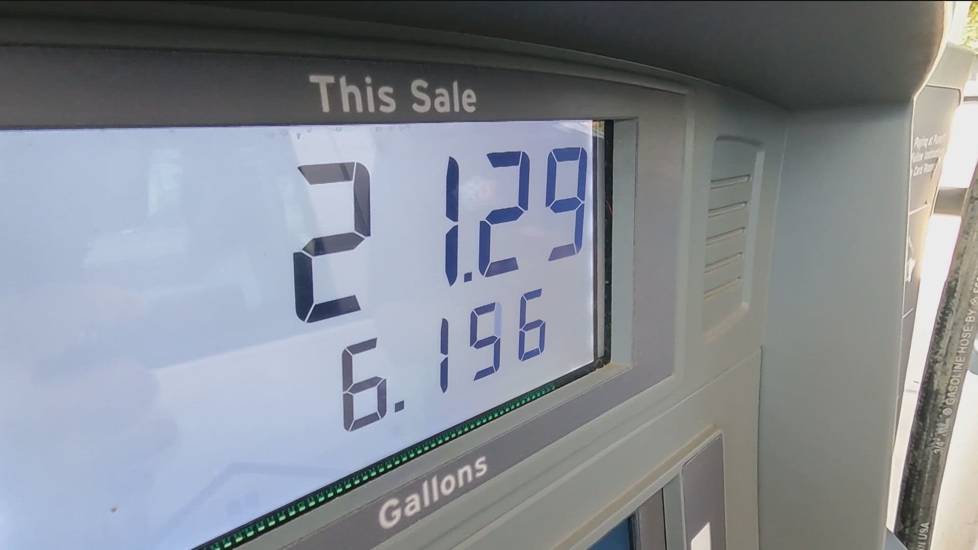 Texas drivers will be saving at the pump this Thanksgiving travel week.