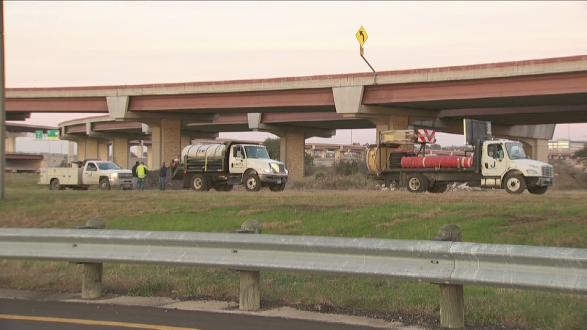 TxDOT crews prepare for rainy weather by pre-treating roads for icy ...