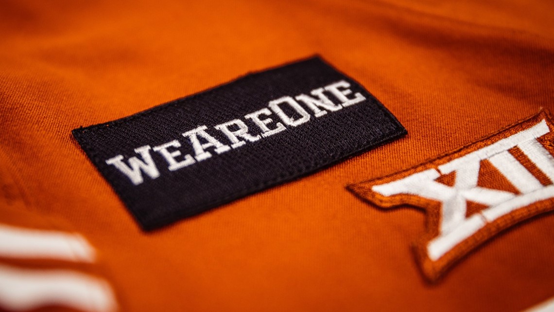 Longhorns won't sport rumored black jersey in 2015