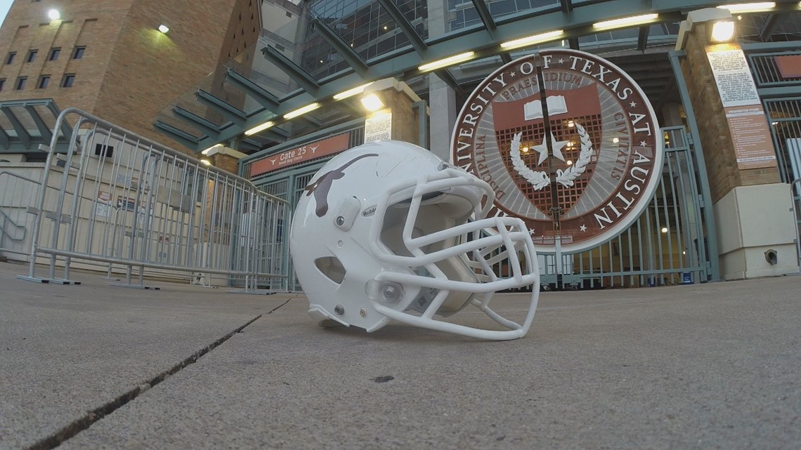 Texas Longhorns 1967-76 TK Helmet 