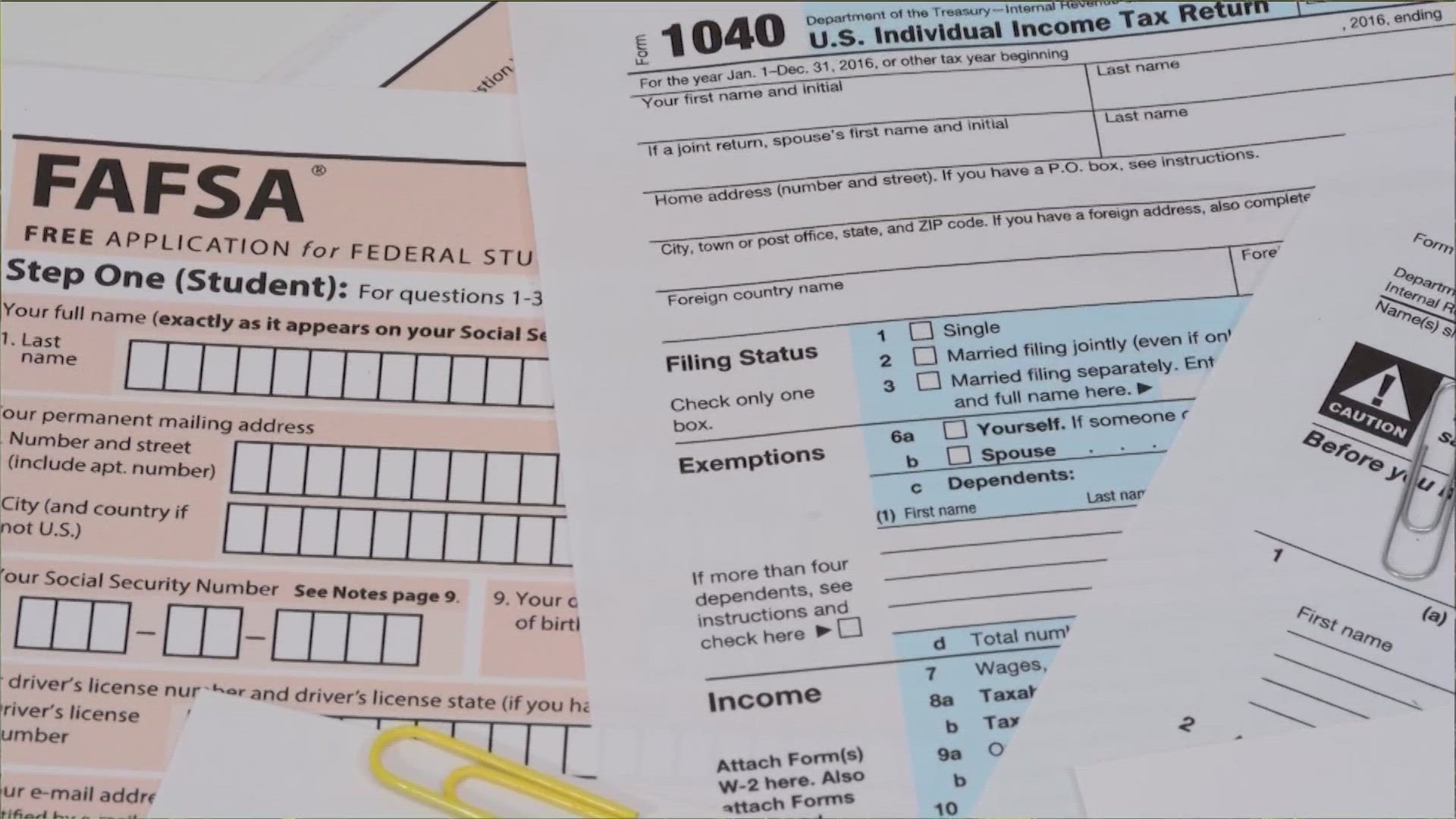 College students who receive government financial aid will now have to wait even longer to find out how much they'll get.