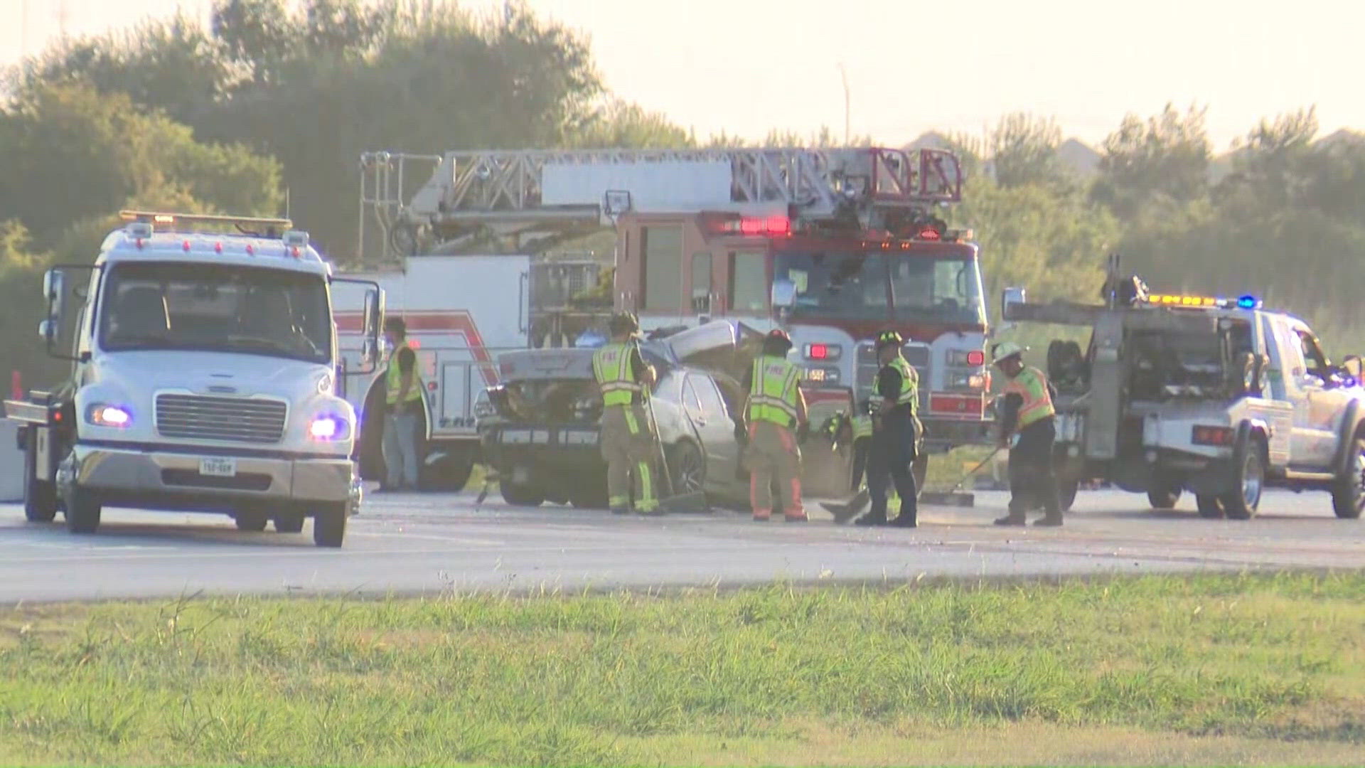 In Stream Media Example 1 dead, 3 injured in Williamson County crash involving dump truck, 3 ...