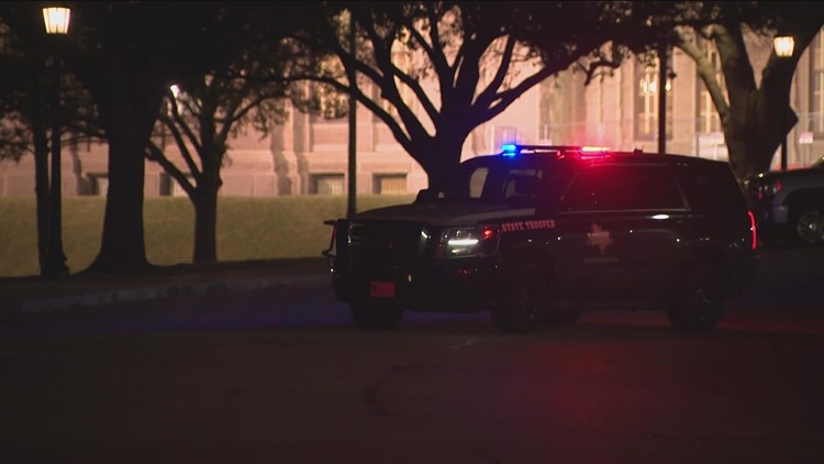 Vehicle crashes into gate on Texas State Capitol's southern grounds