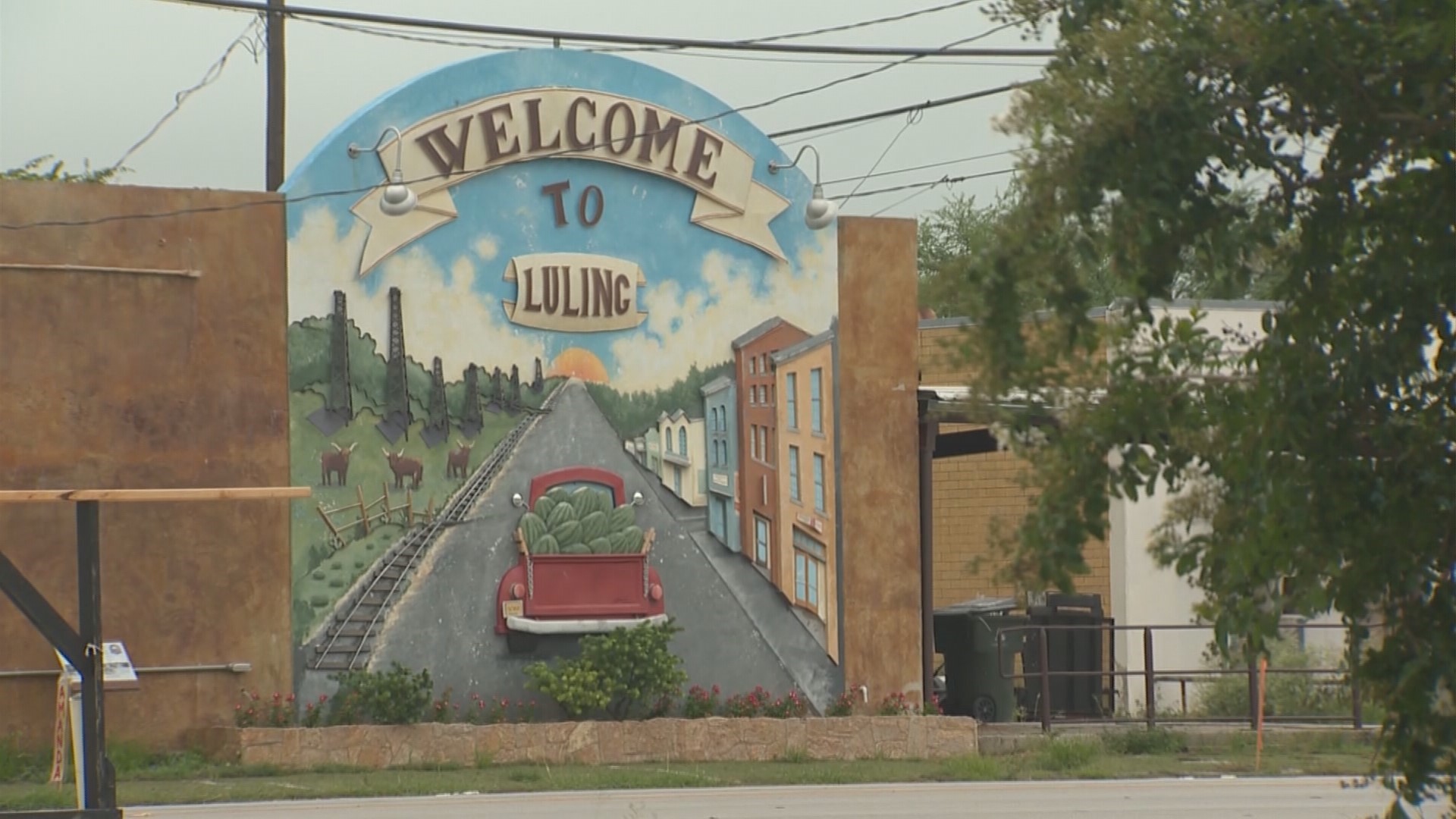 Luling, Texas, is the place to be this weekend. The Watermelon Thump Festival is happening there and it's celebrating all things fruit!