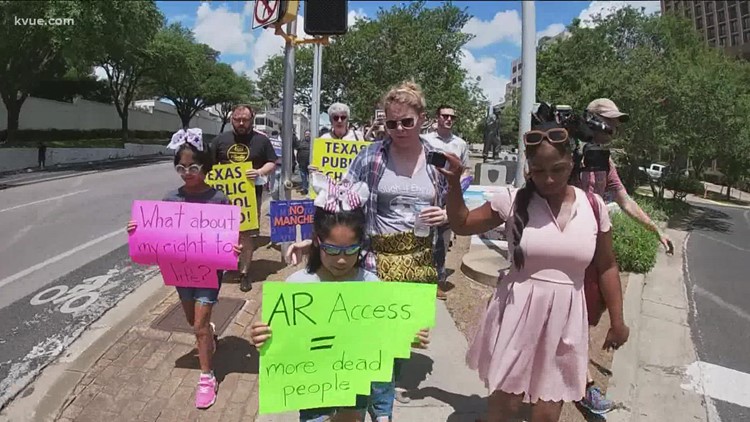 Teachers, parents protest outside of Sen. Ted Cruz's office, asking for gun law reform