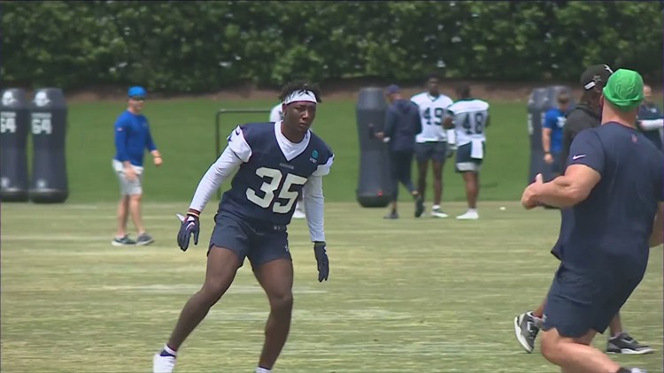 DeMarvion Overshown debuts for the Cowboys at rookie minicamp