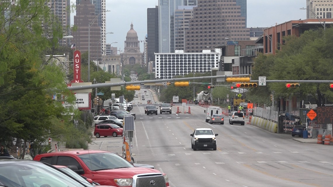 Coronavirus Austin streets quiet after bars, restaurants close