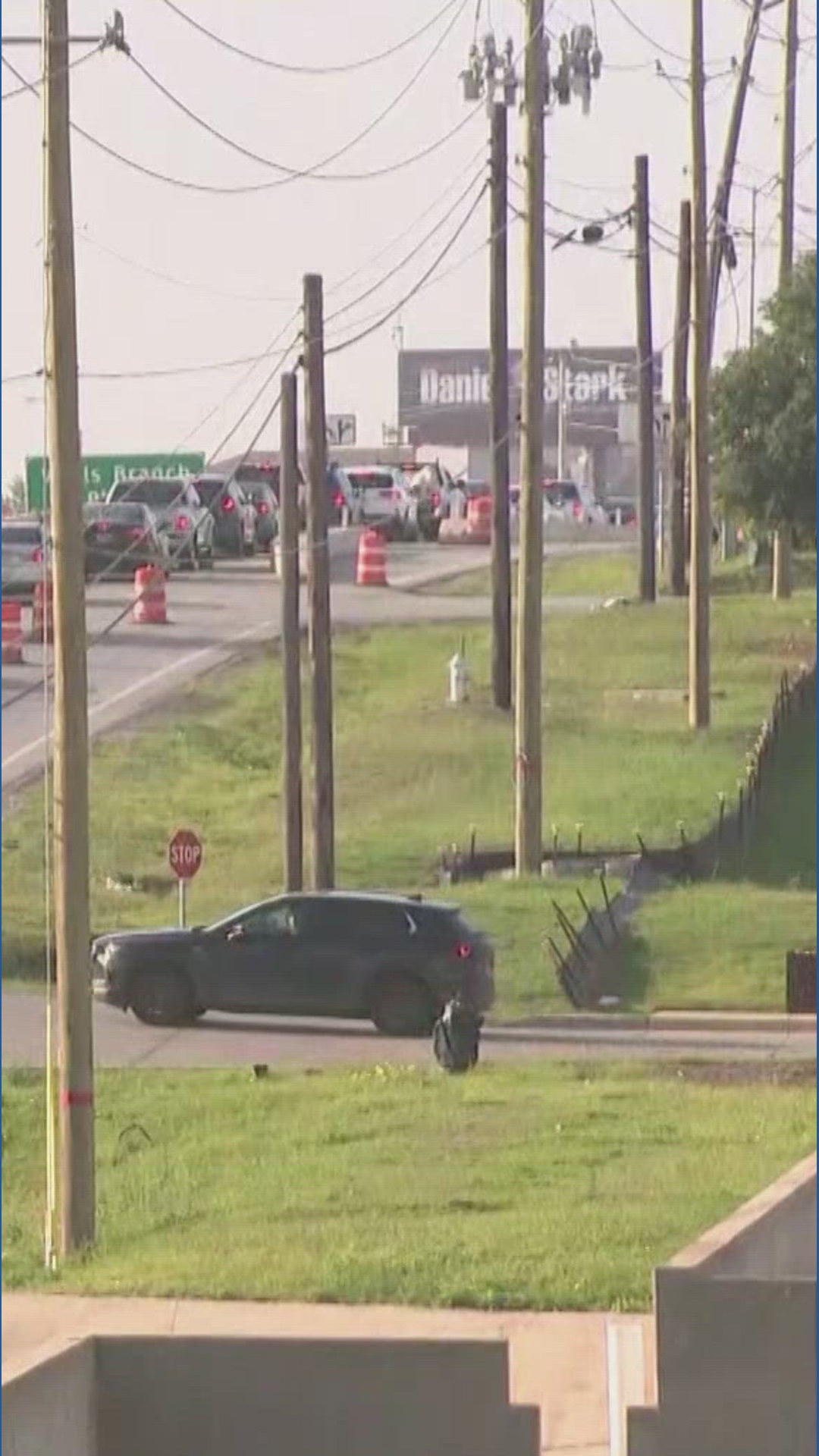 Pedestrian killed in crash on I-35 in Austin | kvue.com
