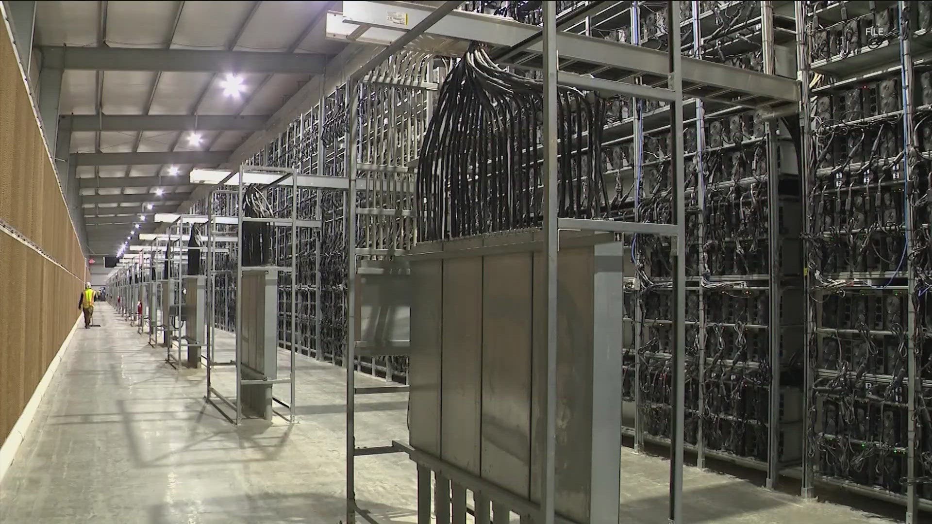 Crypto miners must register with state and reveal power usage under new  Texas rule