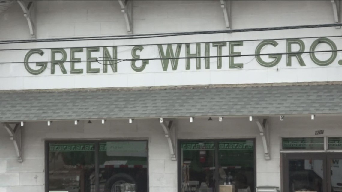 东奥斯汀的绿白杂货店正在成为一个地标