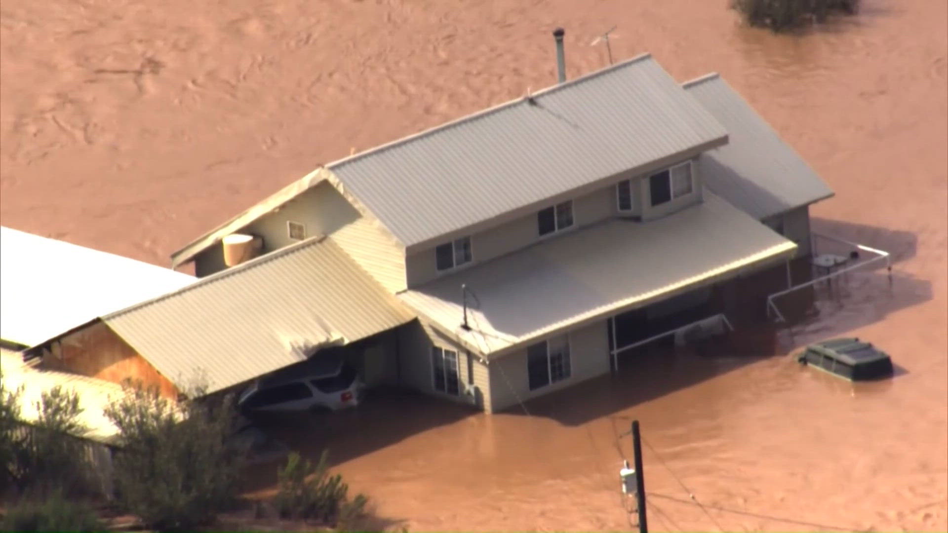 Some New Mexico residents forced to evacuate after river rises to 21 ...