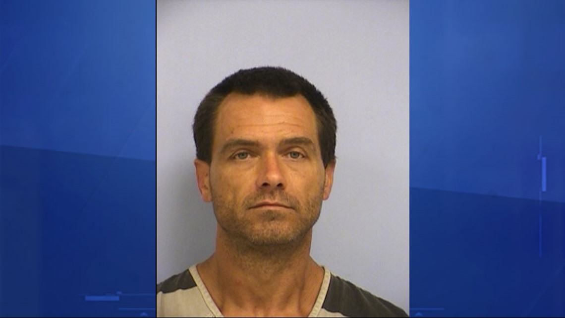 man-lets-dog-loose-to-attack-another-person-in-downtown-austin-affidavit-kvue