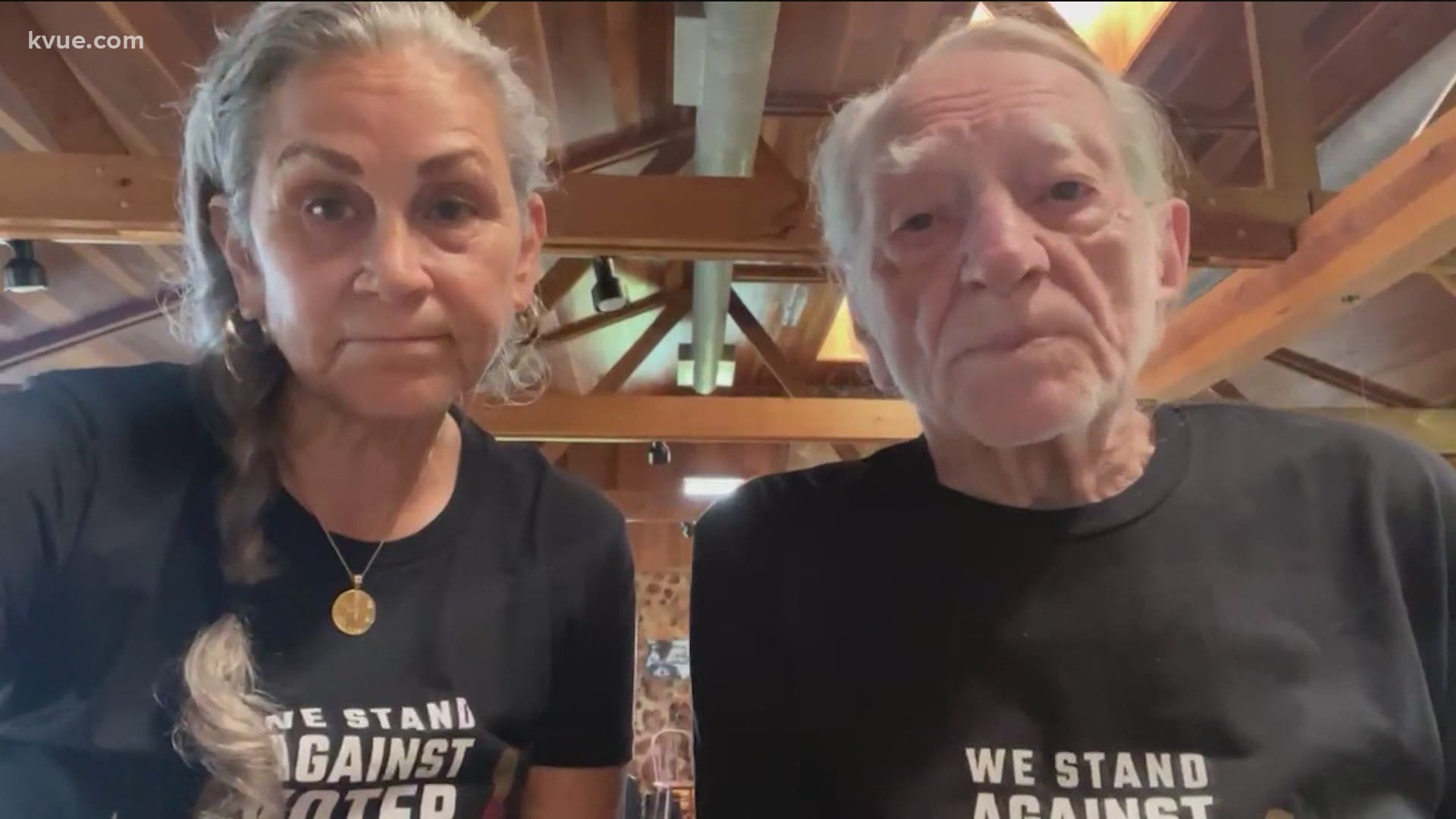 Willie Nelson and Beto O'Rourke have started a fundraising campaign to assist the Texas Democrats to advocate for voting rights in Washington, D.C.