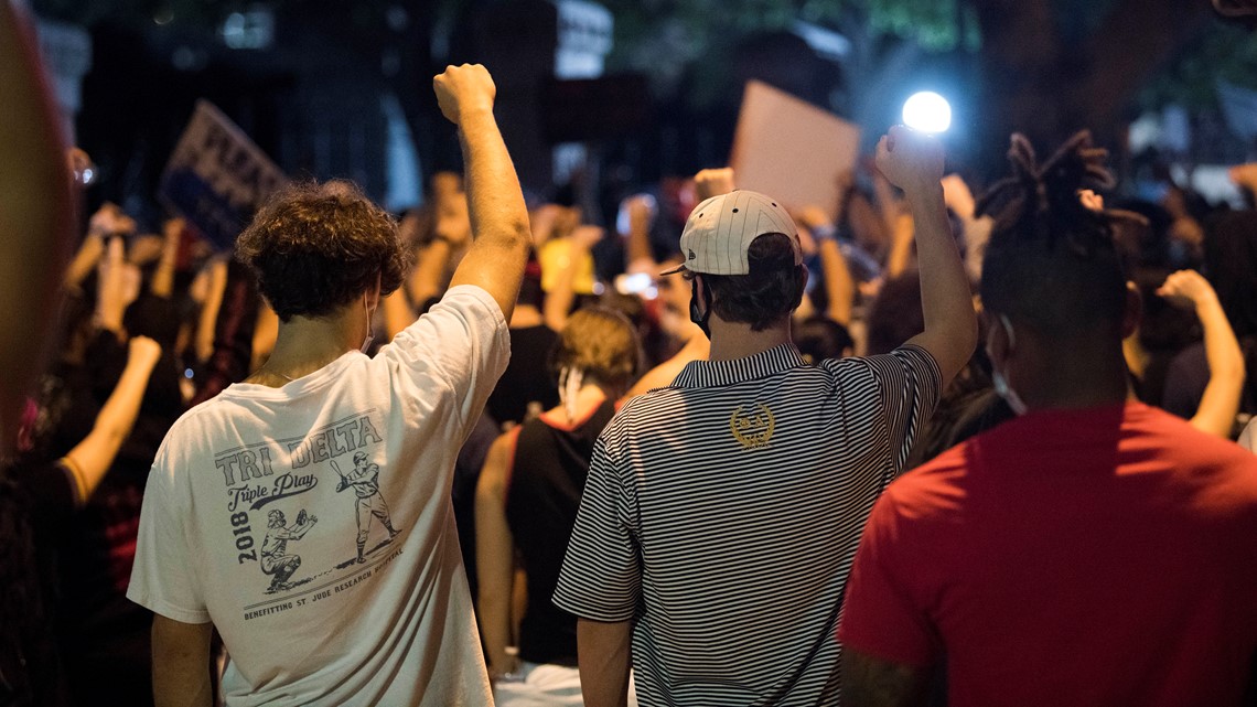 Austin police report on defective rounds that injured protestors | kvue.com