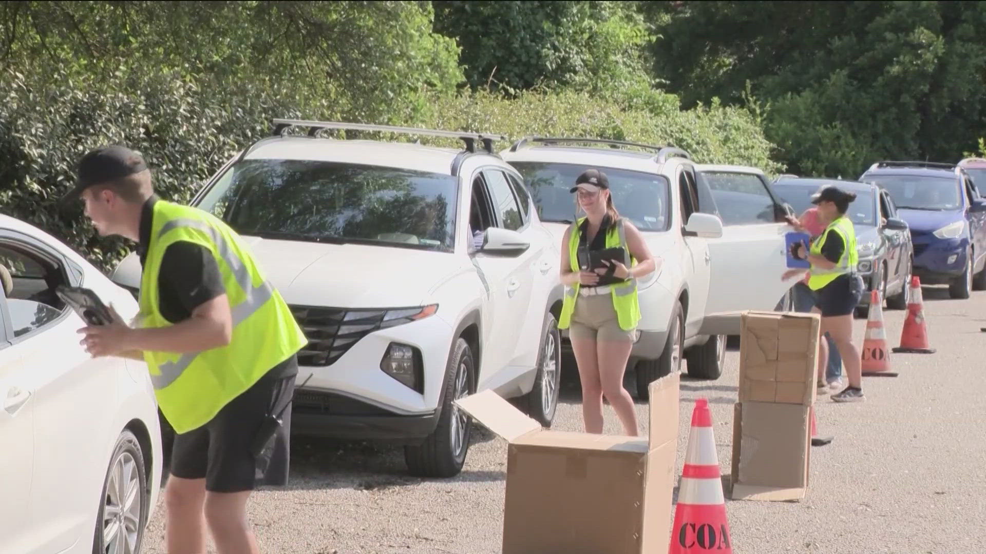 Austin police are working to keep Hyundai vehicles safe from a recent trend of thefts. An event on Saturday helped upgrade drivers' software.