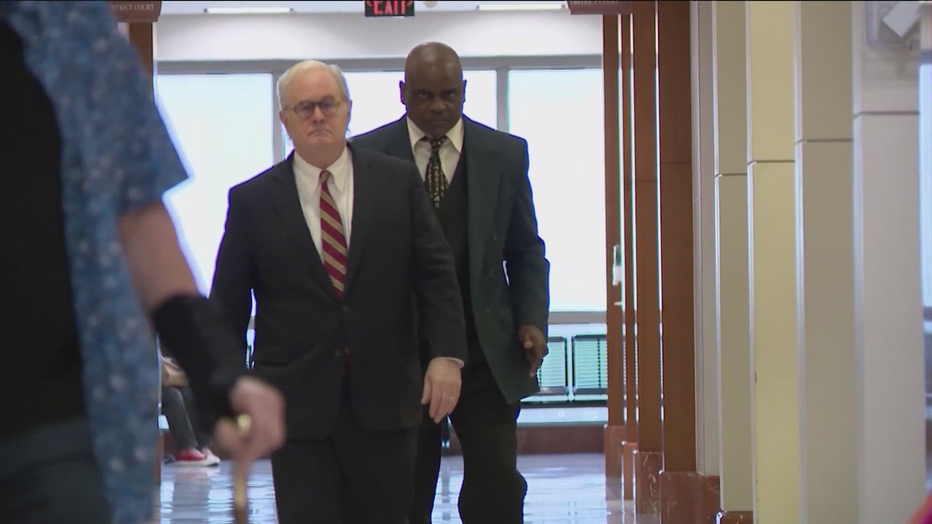 Is it safe to run a generator in the rain?