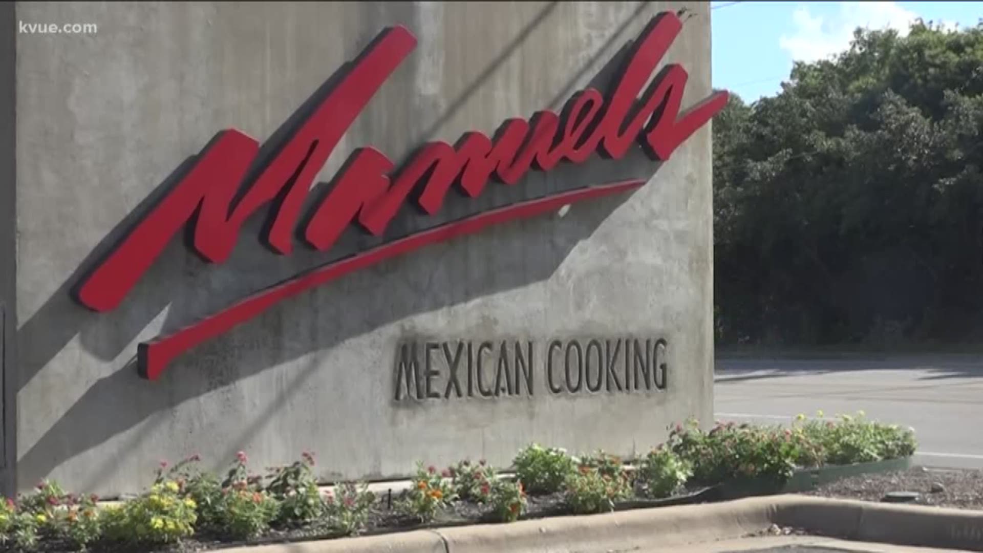 Manuel's is staying put and not closing down like so many other old Austin businesses.