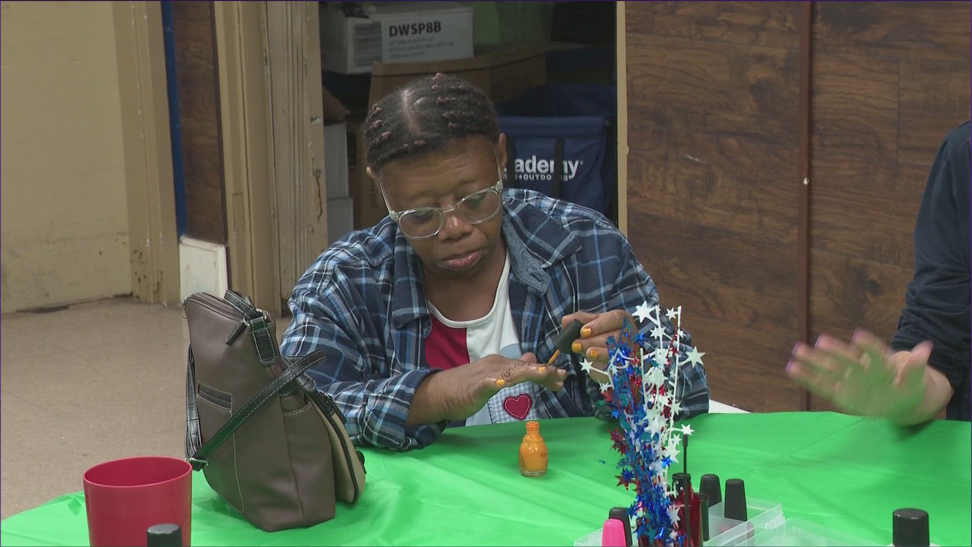 Urban Alchemy hosted the event, with the group focusing on helping unhoused residents feel special during the holiday weekend.