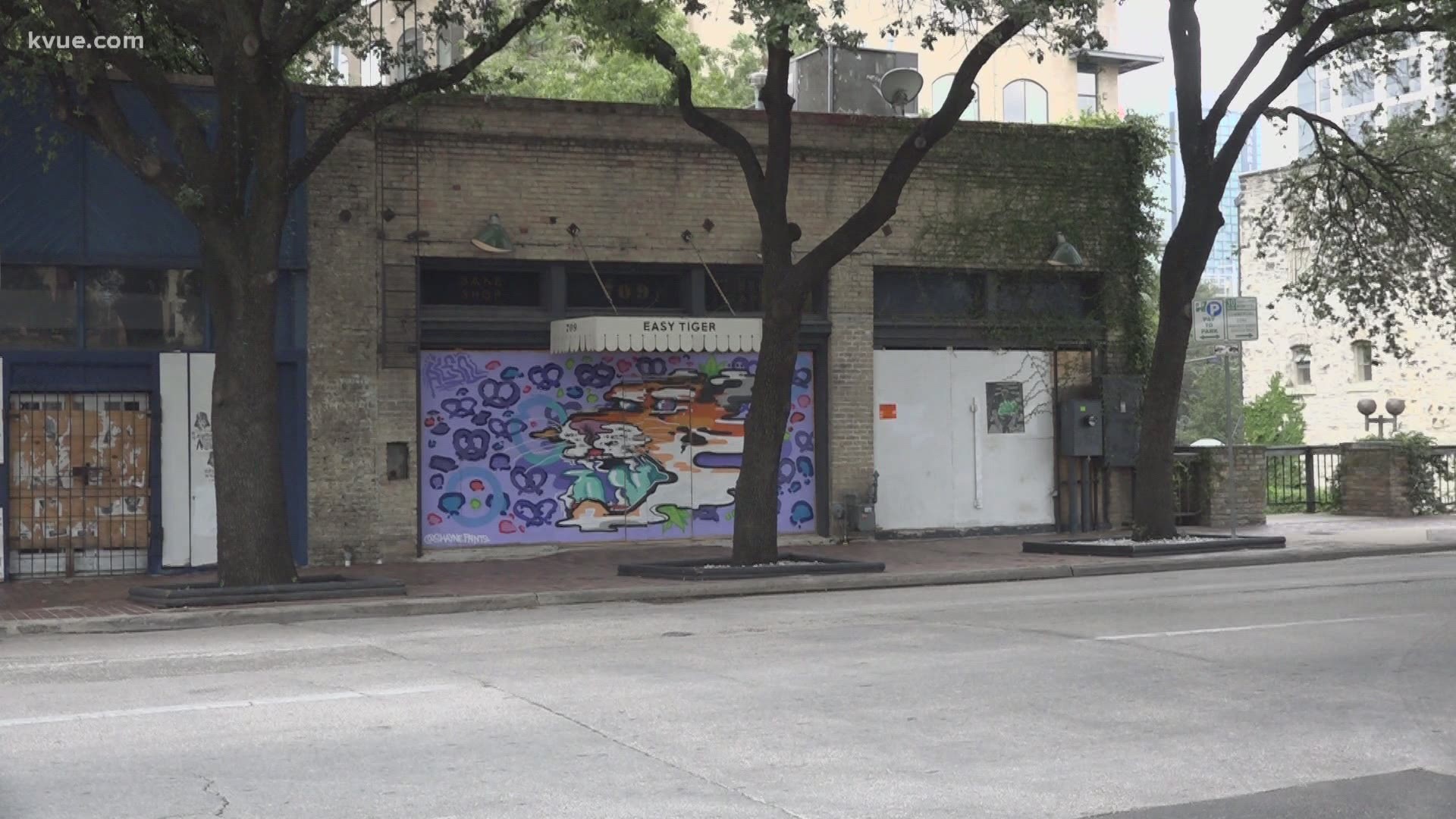 Downtown Austin businesses say they are closing because there is no more foot traffic