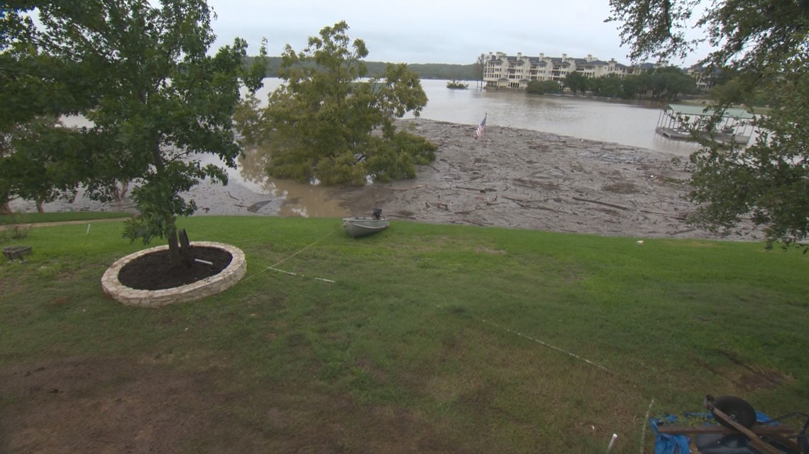Lago Vista residents prepare to evacuate due to flooding of Lake Travis