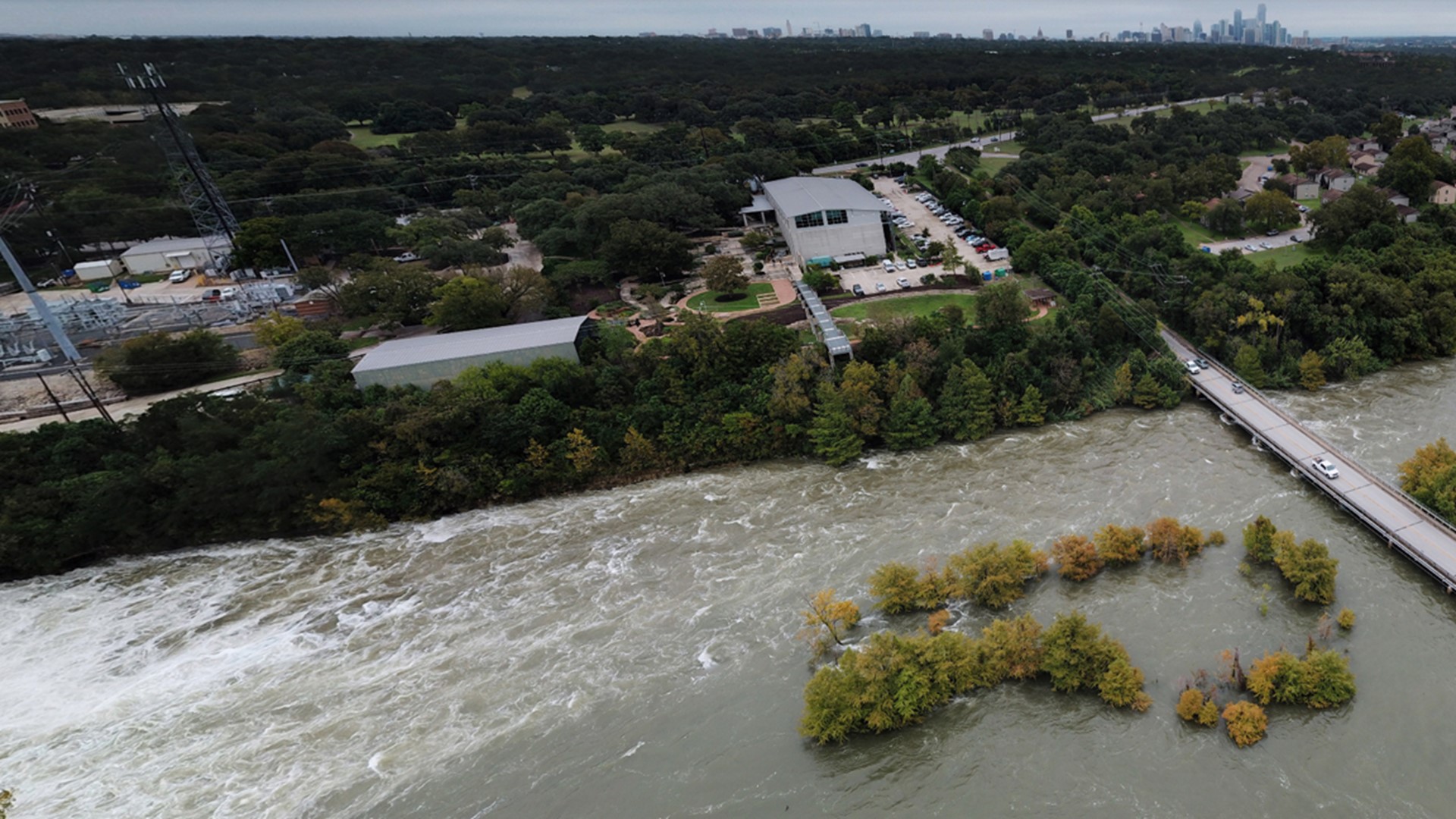 Austin’s Lake Travis reaches highest level in more than 21 years | kvue.com