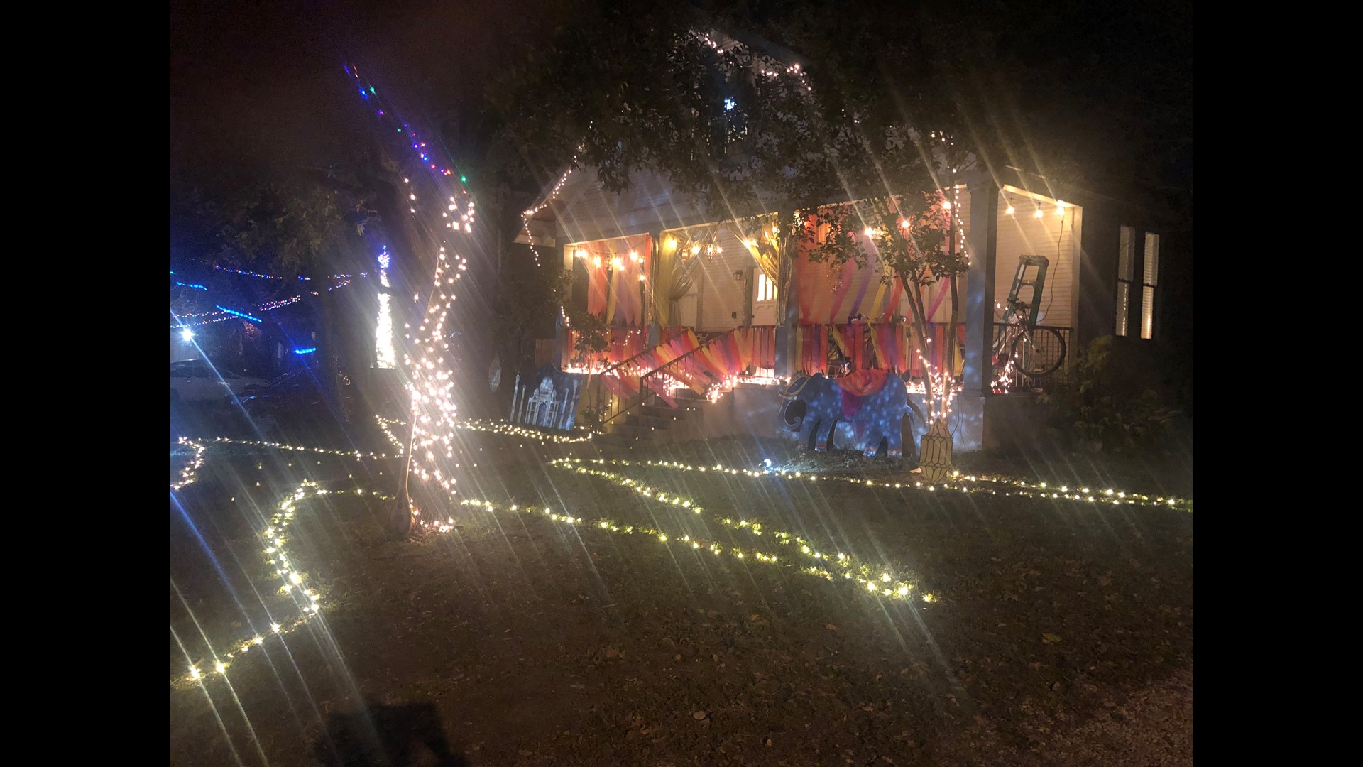 PHOTOS Neighbors revive 37th Street Christmas lights tradition in