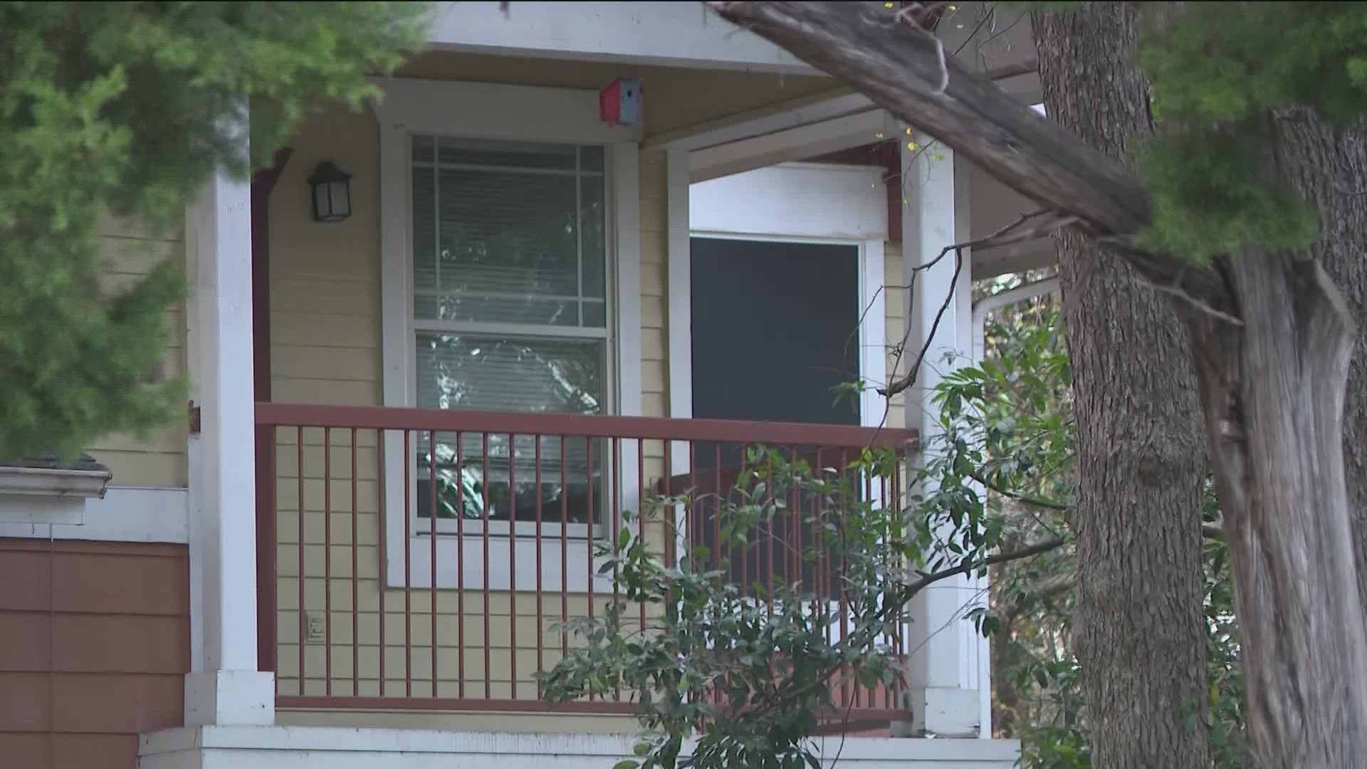 An Austin apartment complex that was severely damaged in the freeze of February 2021 has new owners.