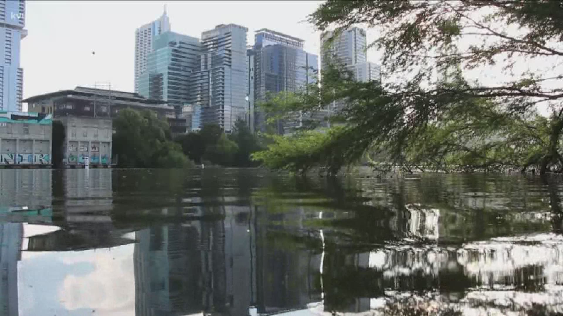 The KVUE Defenders wanted to find out if the City of Austin is doing enough to make sure you know whether the water in Lady Bird Lake is safe.