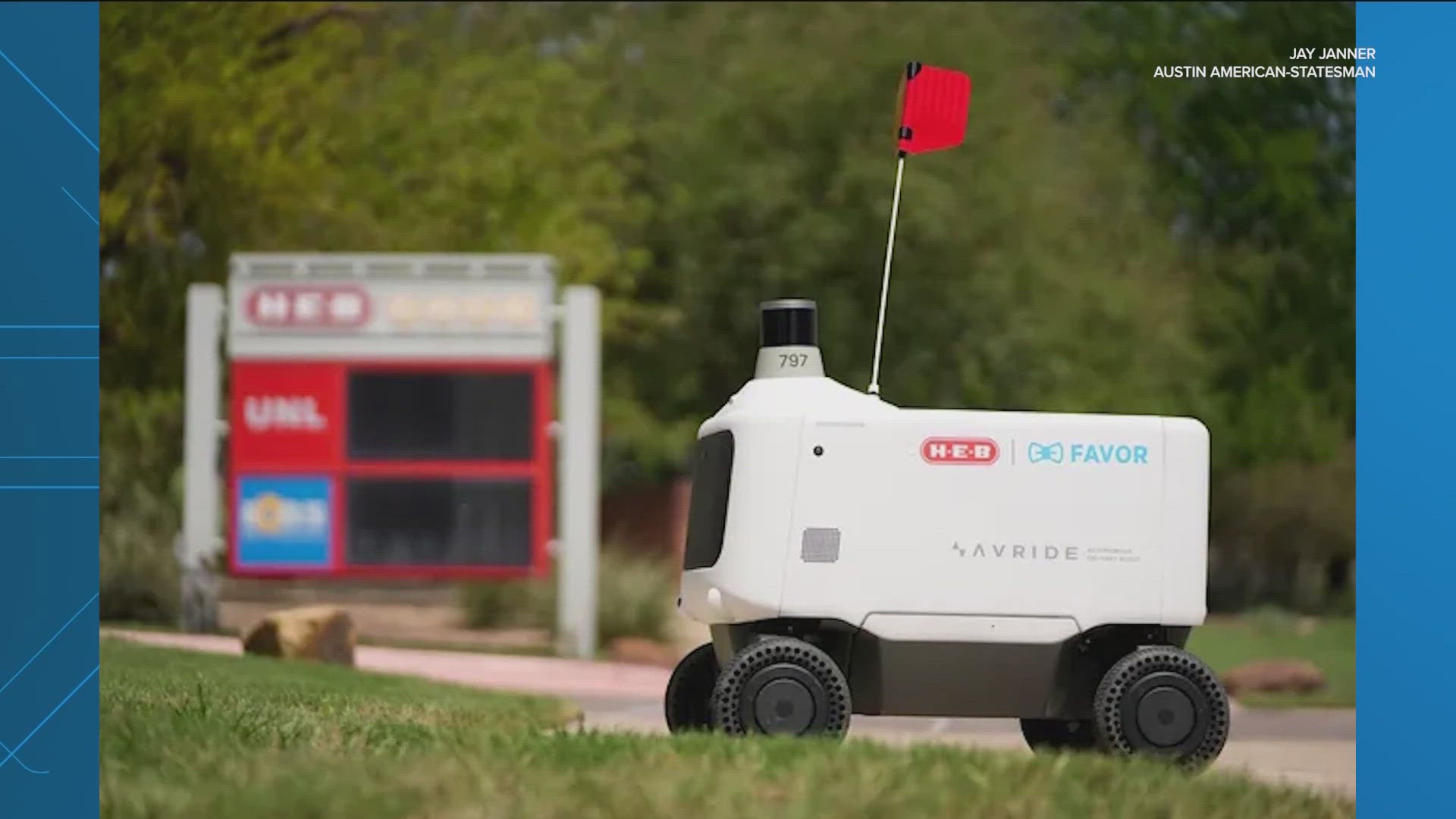 This marks the first time autonomous delivery robots are being used at major grocery store chain in the Texas capital city. 